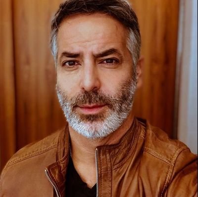 Simeon31142216's profile picture. 