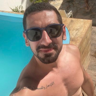 Oi Twitter, sou eu de novo, 10 anos depois, prometo não marcar ninguém em sorteios por aqui. 😶