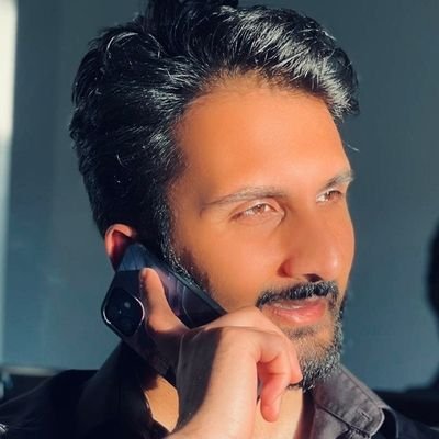 Dihllon3's profile picture. business consulting