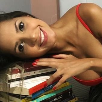 Talita | Leitora📚
instagram: @taoliveiraoficial