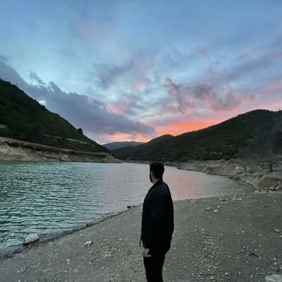 bl_shelby's profile picture. No one cared who i was till i put on the mask /
J'ai cru en moi quand l'3reb m'ont tourné le DOS