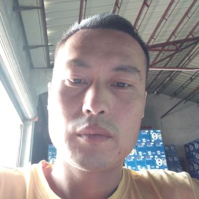 qing216's profile picture. 