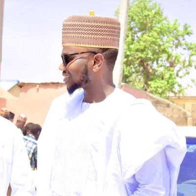 syadinoyi's profile picture. I'd rather be #SelfMade