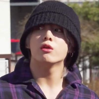 ChaePhway's profile picture. As sweet as peach