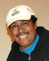 Ingeniero Mécanico egresado del IPN, aficionado del atletismo mexicano.