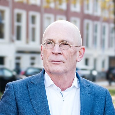 Marcel Schuttelaar oprichter van Schuttelaar & Partners. Duurzaam ondernemer. Campaigner bij consumenten- en milieuorganisaties, medeoprichter Max Havelaar.