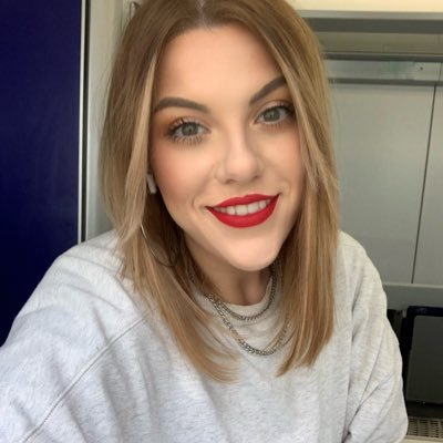 jesselizaabeth's profile picture. I have a professional twitter. This isn’t it 🌚