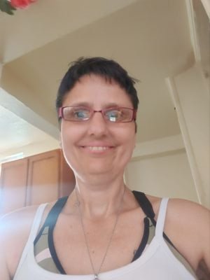 I'm a single woman, with two adult sons and a grandson, I love listening to music, Hanging out with my friends and family, I love taken long walks, 😎 💖 ♏.....