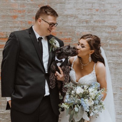 sncherry97's profile picture. • @wyatt_cherry11 • Marketing Manager at @heyslingshot • Dog mom to Otis •