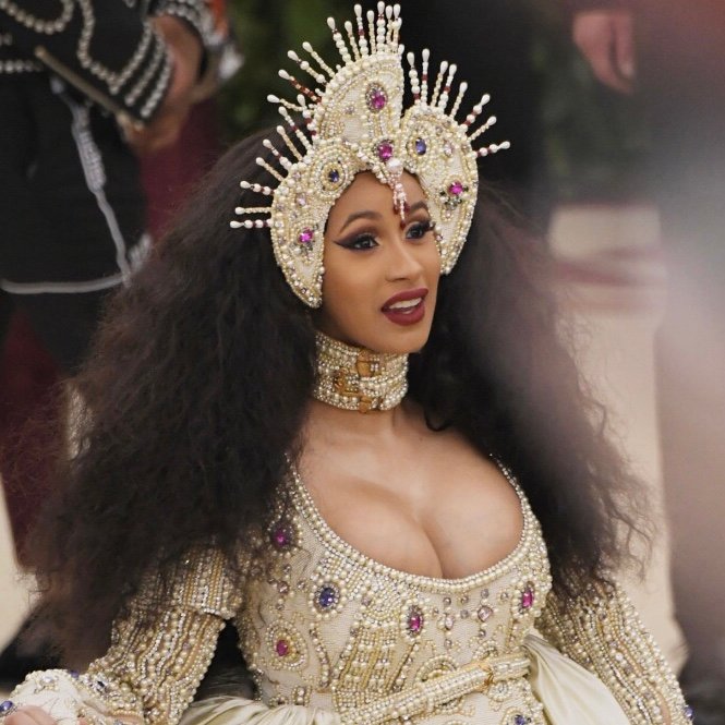 Twitter dedicated to Grammy winner and female rapper Cardi B (Main account: @CardiBMexico).