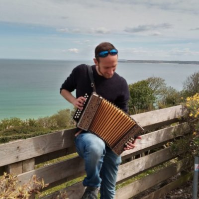 Historical tour guide at Falmouth Uncovered. Hobbies include: playing a melodeon, trudging the Cornish countryside and worrying about climate change.