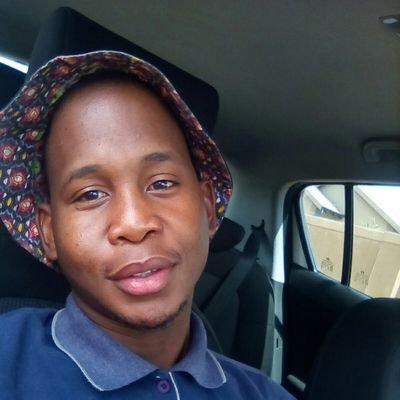 Left-handed | ♊ | PEDI🇿🇦 Chuene | @ManUtd ⚽
| IT - software developer GRADUATE 👨🎓 | Artist 🎤