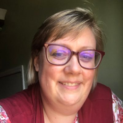 #IBSpanish teacher | NBCT |@SCFLTA Exec Dir. | global citizen 🌎 ☮️🌻🍉🏳️🌈✊🏾✊🏼 | mom of 2 cool humans | she/ella | Working to turn puddles into streams 💦