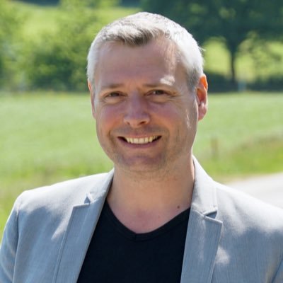 Serial Entrepreneur. #Startup. CEO & co-founder @boothted & @sponsormyevent . Director & founder @media65europe