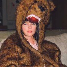 WillowEvermore1's profile picture. French Swiftie in Berlin 🐍🦋 Been into Red, mesmerised by 1989 (Blank Space was a turning point), I consider myself a swiftie since Rep. Beginner guitarist.