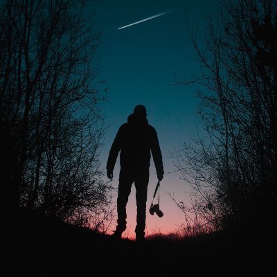 redhat_127's profile picture. ⚽️🏀🏸🥊🎵 🇮🇷