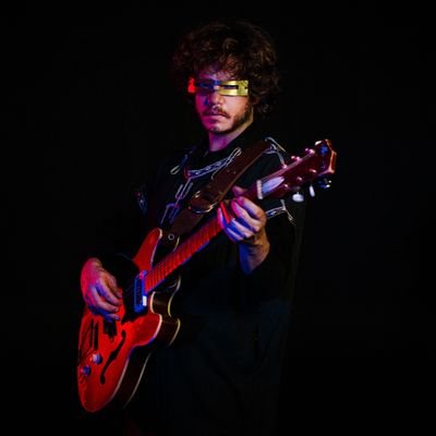rubens_selva's profile picture. Guitarrista | Compositor
Os Barbapapas | Mustache e os Apaches 
Mescalines | Selva Rubens