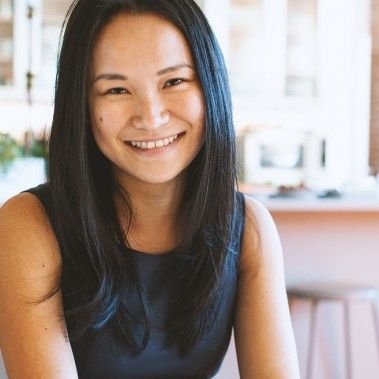 Designer in VC,
Singaporean in NYC,
Woman in tech,
Investor in startups.
Fresh account est. 2021