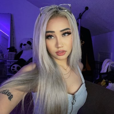 if ur stalking my socials, this one is to remind u that im not only hot, but also super funny