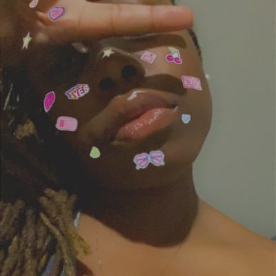 herbybirdie's profile picture. Kansas girl🌻 ✈️ Howard University