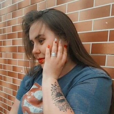 gaúcha 💚❤💛
cristã ⛪✝️
casada 💍colorada❤🤍❤🤍
começando no YouTube
link aqui em baixo se inscreva lá por favor obrigada,
https://t.co/KXoKmgGbBB