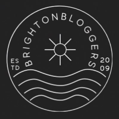 🏖Connecting #Brighton & #Sussex Bloggers, Influencers & Writers
⛵ Est 2009 
🙋🏾‍♀️Run by @SingleParentPes 
#️⃣ Join in using #BrightonBloggers hashtag