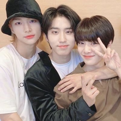 Cookin' like a chef I'm a 5 star 미슐랭
미 의 정점을 찍고 눈에 보여 illusion.
@Stray_Kids