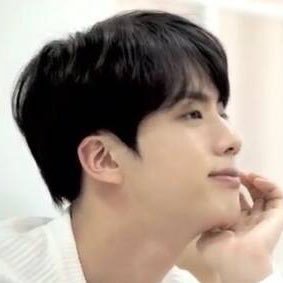 KPOPはBTS(ジン君推し)から好きになりました💜NCT127🍑、RAIIZE🦌も好き マイペースで追っています。かなり大人。 宜しくお願いします。
