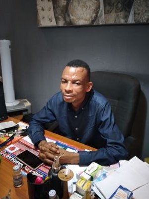 Docteur en Médecine, médecin au PNSSU. Serviteur de Dieu.