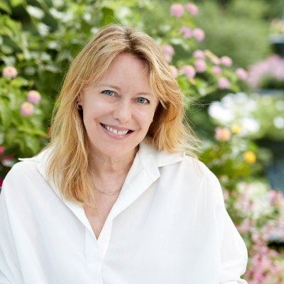 Amy Poeppel Profile