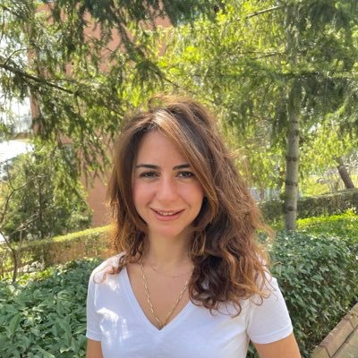 Assistant Professor of Marketing👩🏻🏫- Researching consumer-technology interaction👩🏻💻🤖📱🎥