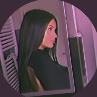 rxui49's profile picture. 