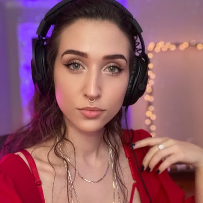 Twitch + Discord Partner • Biz: twitch.khaljiit@gmail.com • Founder of @TwitchKittens • https://t.co/JGe0jot7MT