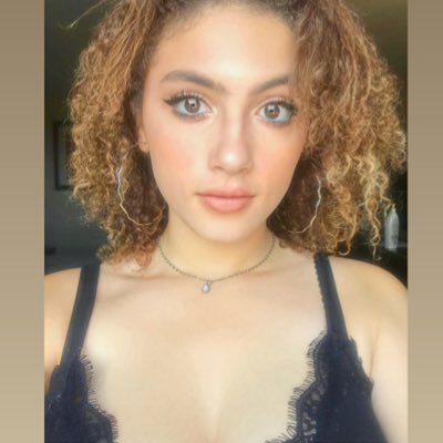 The universe is always and forever expanding. Humanity’s self dignity and self worth is ever shrinking. But on the bright side, @solana is always growing.