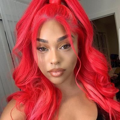 LauraJRichard14's profile picture. 