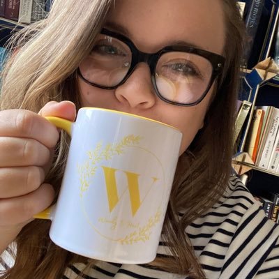 One Half of I: WoodyAndHartBookstagram | Creative Producer | She/Her