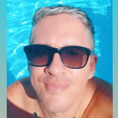 Brasil Feliz de Novo! ššš
ā¤š§”šššš
Em constante evolução e desconstrução! š“ Apaixonado por vĆ“lei, mĆŗsica, sĆ©ries, realities e confeitaria.
