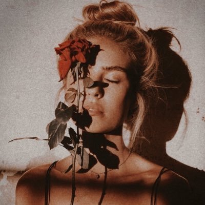 ⠀ ⠀ ⠀ ⠀ ⠀ ⠀ ⠀ ⠀ ⠀ ⠀ ⠀𝘵𝘩𝘦 𝘨𝘪𝘳𝘭 𝘸𝘩𝘰 𝘩𝘢𝘥 𝘯𝘰 𝘤𝘩𝘰𝘪𝘤𝘦. ⠀ ⠀ ⠀ ⠀ ⠀ ⠀ ⠀ ⠀ ⠀ ⠀ ⠀ ⠀ ┄──𝘴𝘭𝘺𝘵𝘩𝘦𝘳𝘪𝘯