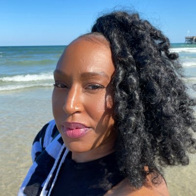 StephSaysIt's profile picture. GA 🍑 Imported from CA 🌴 LA ✈️ ATL 🌴 Life’s a beach 🌴 #wesseaforlea #westsidetilidie 🌴🍭 IG: steph.beezy 🌴 Forever Unbothered 🌴