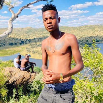 FridayIyaloo's profile picture. Make money ,not friends