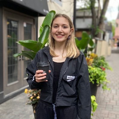 JulietteFiszka's profile picture. 🇫🇷🇨🇦 Graphic+Motion Designer. Unity Learner. Interactivity Enthusiast.