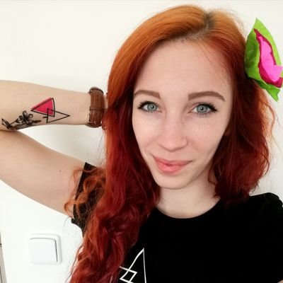 AlenaBrozova's profile picture. studentka @cvutpraha. 💙 PR manažer Silicon hill ❤️, šéfredaktorka @budfitcasopis 📝