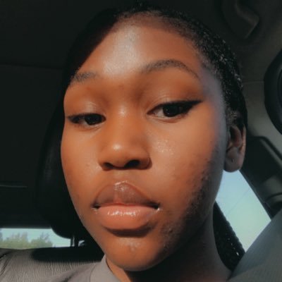 Gabbyy50043463's profile picture. 