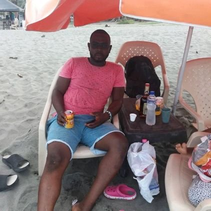 JoelVlez8's profile picture. Me encantan las letras y el mundo de las maravillas