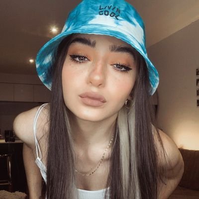 ¿ℙ𝕠𝕣 𝕢𝕦é 𝕤𝕖 𝕒𝕣𝕣𝕠𝕕𝕚𝕝𝕝𝕒? | Fan Account | 🇪🇦
ᴄᴀᴍʙɪᴇᴍᴏꜱ ᴇʟ ᴍᴜɴᴅᴏ ᴅᴇꜱᴅᴇ ᴇʟ ᴀᴍᴏʀ 0/3
ᴄʏᴘ, ᴠɢ, ʟᴊ, ᴄᴄ