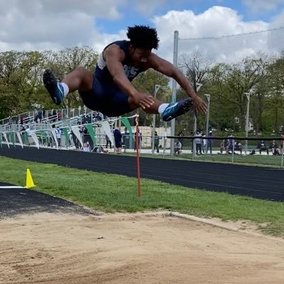 Downers grove south 21’ Email: Rahshonmurff@gmail.com number: 773-494-0303