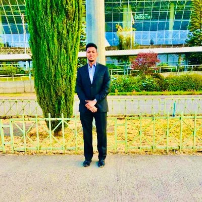 Studied Political Science at University of Toronto Mississauga