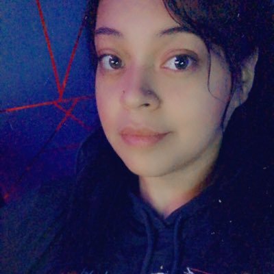 PS Vita enthusiast! Collector of 🏆 ! Small streamer trying to document my trophy hunting journey along with occasional Apex Legends https://t.co/Miv4q1X221