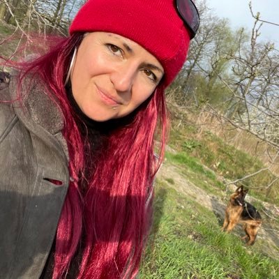 DiaES789's profile picture. Live and let live ❤️ oh and hug if it’s the last thing you do, just hug people 🤗🤗🤗