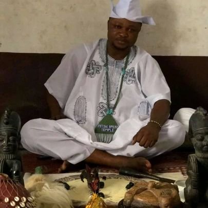 Contacter moi pour tout vos problème spiritualité je suis IMAM ADAMA je suis disponible pour vous au+229 67 19 47 10